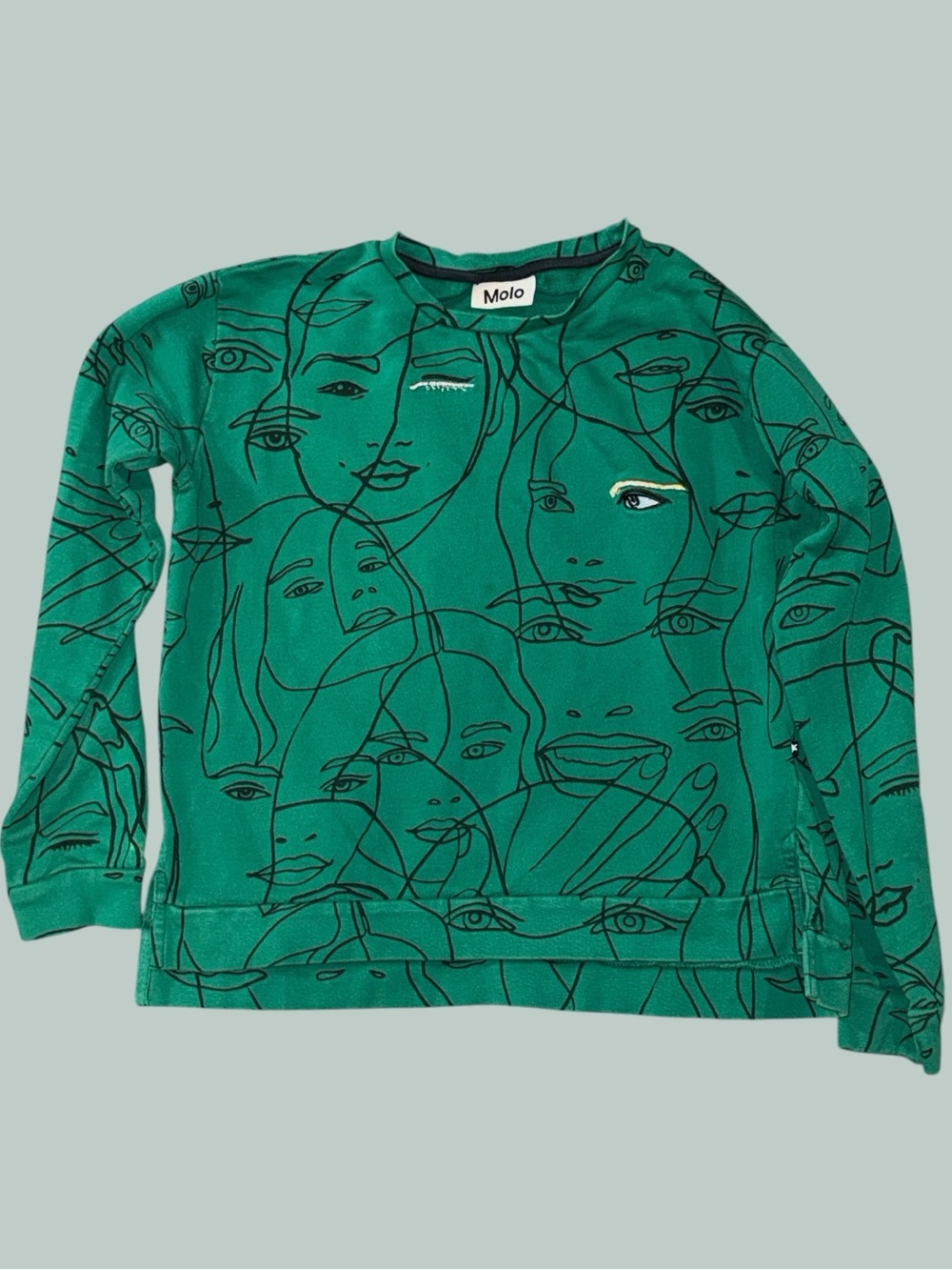 Molo  “GIRLY FACES” face-print sweatshirt AOP
Size 176 US16